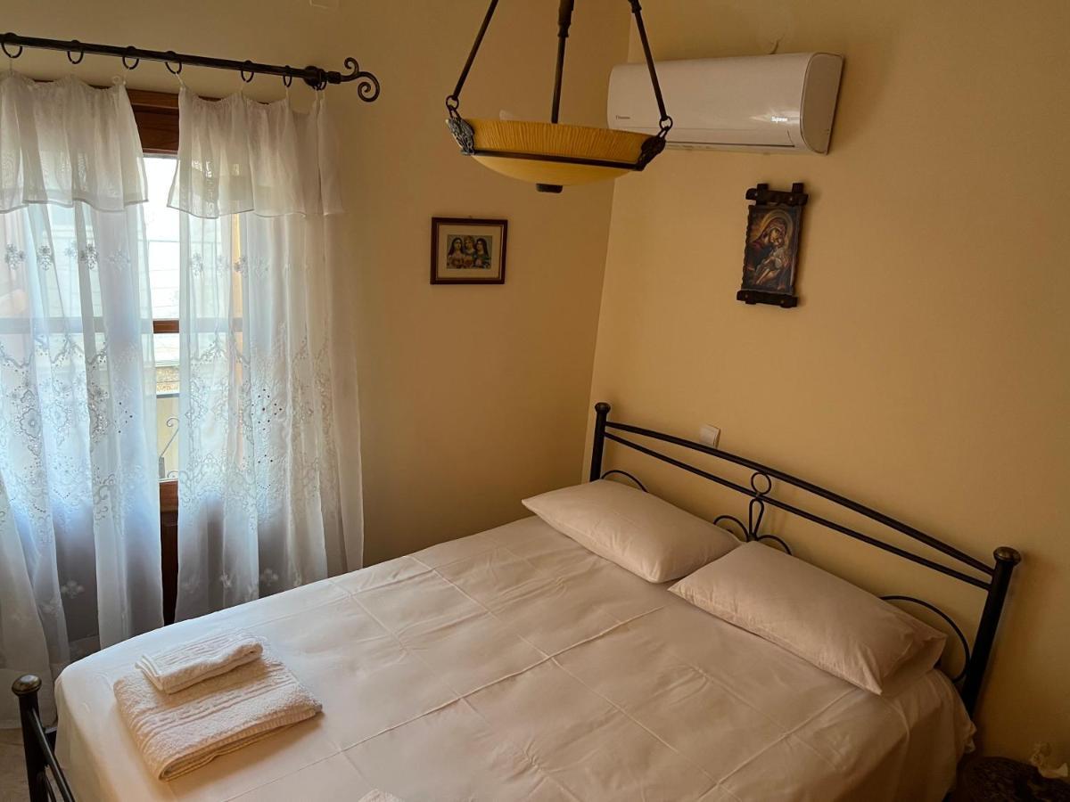 Appartement Pyrgos à Pyrgi  Extérieur photo